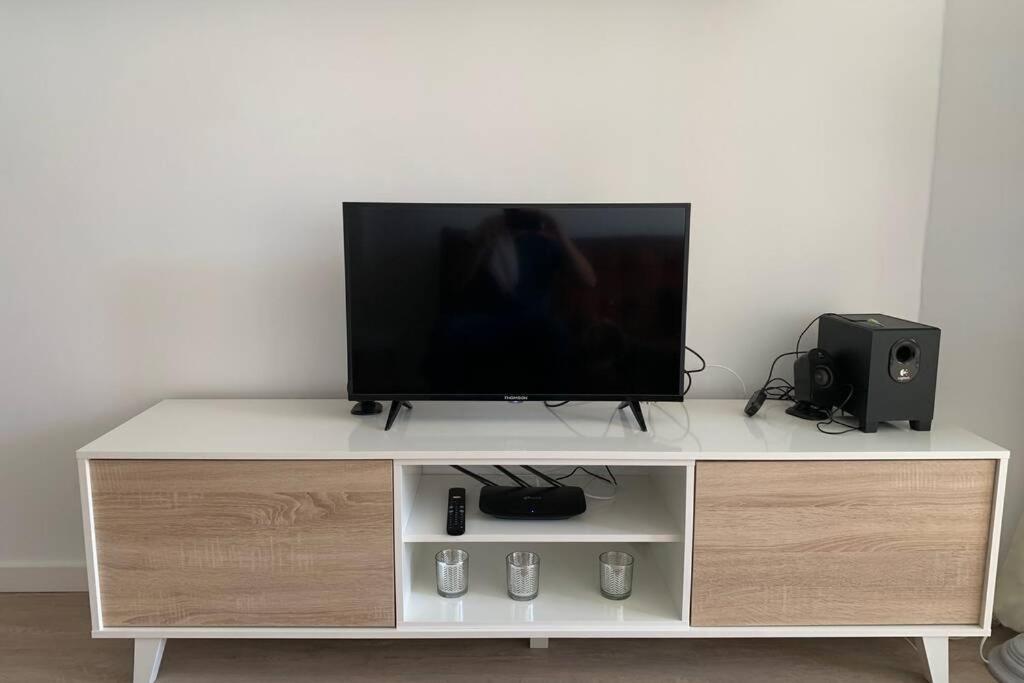 אל קאמפיו Apartamento Frente Al Mar, Recien Renovado, 1 Hab 1 Bano מראה חיצוני תמונה